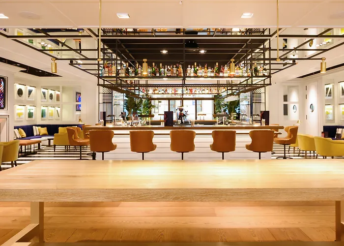 Seventy Hotell 4*