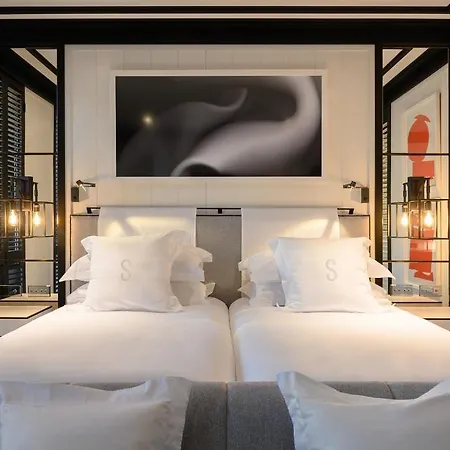 Hotel Seventy 4*