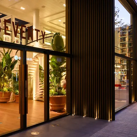Hotel Seventy 4*