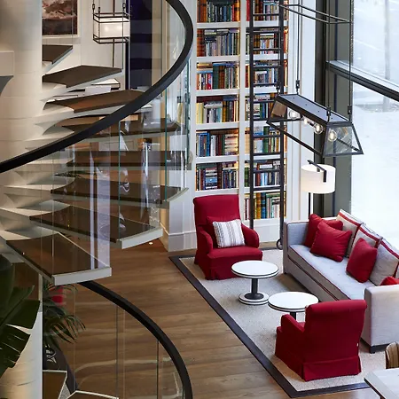 Seventy Hotel