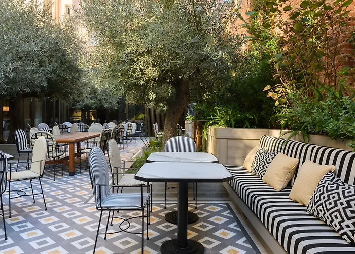 Szálloda Seventy 4*