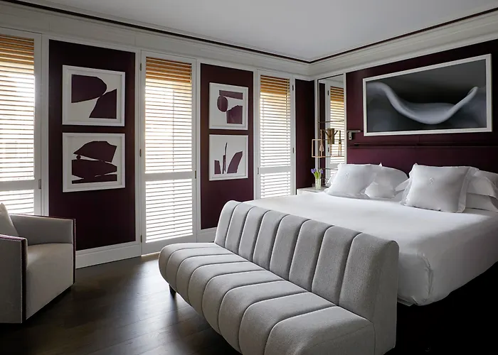 Seventy Hotel 4*